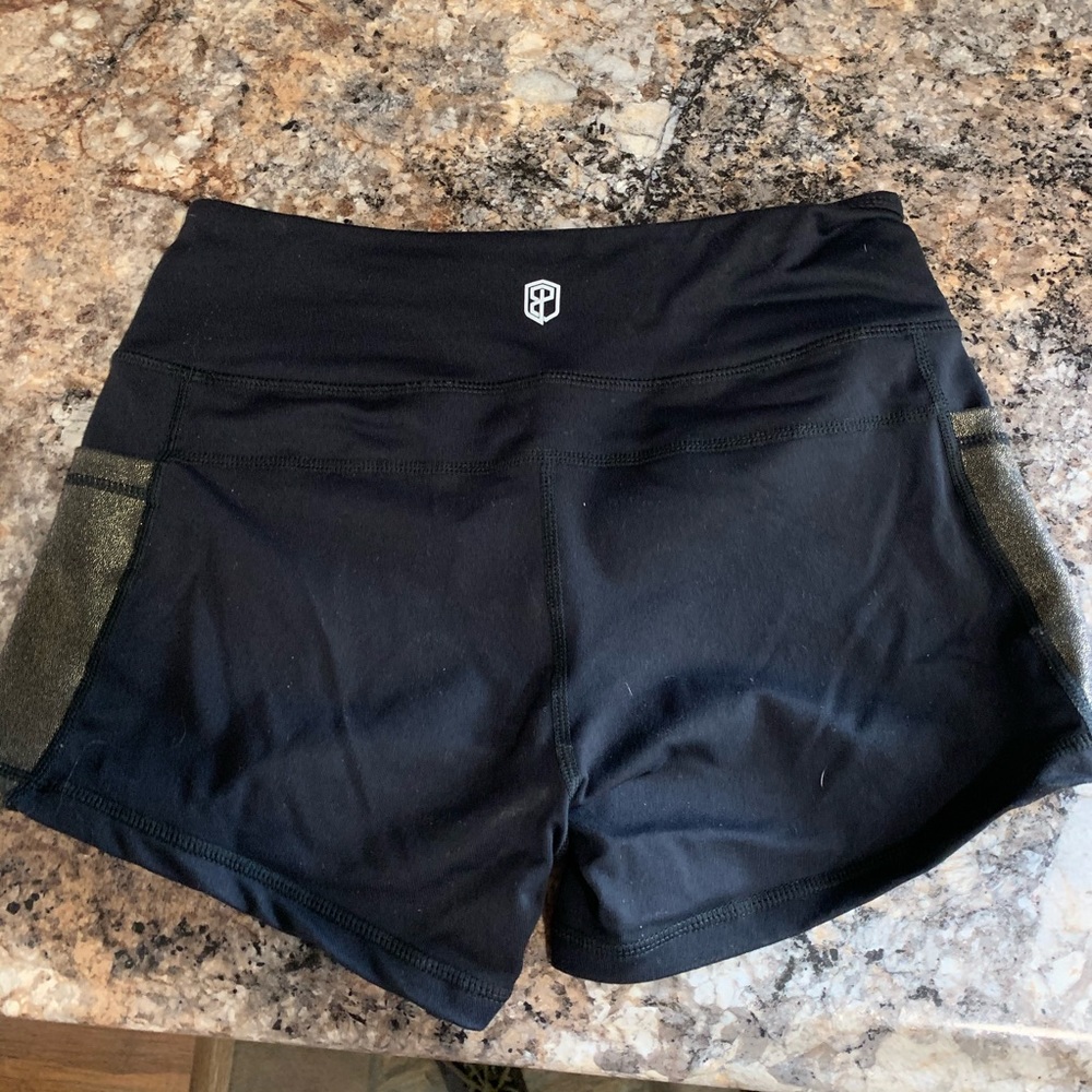 Born primitive shorts